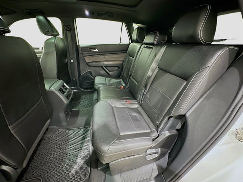 Used 2023 Volkswagen Atlas Cross Sport SEL R-Line image 26
