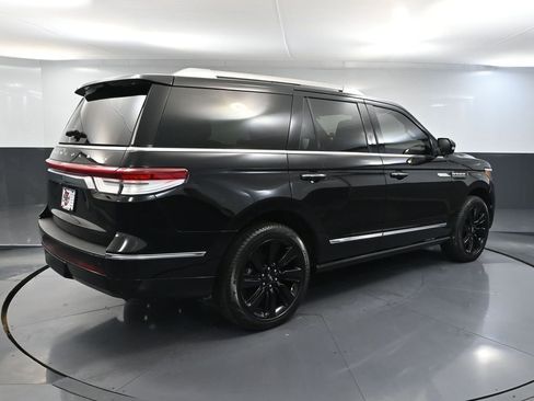 Used 2024 Lincoln Navigator Reserve w/ Equipment Group 201A AWD/4WD image 6
