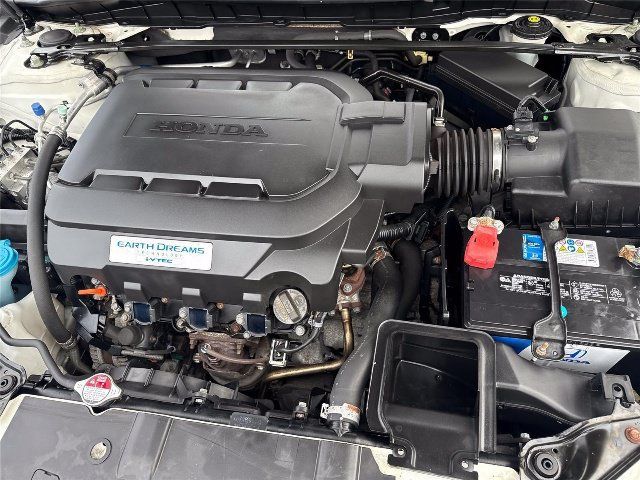 Used 2017 Honda Accord Touring image 26