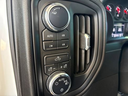 Used 2024 GMC Sierra 1500 Pro w/ Graphite Edition AWD/4WD image 12
