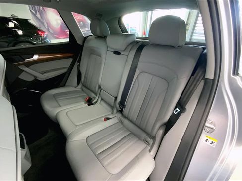 Certified 2022 Audi Q5 2.0T Premium Plus image 27
