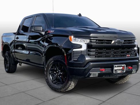Used 2024 Chevrolet Silverado 1500 LT Trail Boss image 3