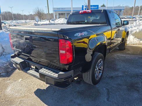 Used 2022 Chevrolet Colorado W/T w/ Custom Special Edition image 3