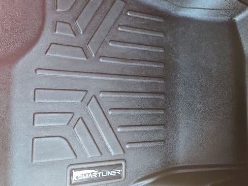 Used 2019 Ford F150 Lariat w/ Equipment Group 502A Luxury image 31