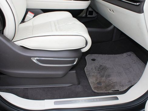 Used 2019 Lincoln Navigator Black Label w/ Cargo Package image 11