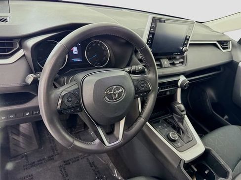 Certified 2022 Toyota RAV4 XLE w/ Convenience Package image 9