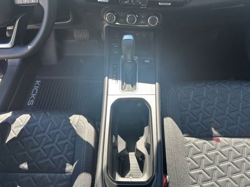 New 2025 Nissan Kicks SV w/ SV Premium Package image 19