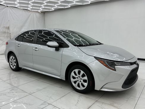 Used 2021 Toyota Corolla LE FWD image 7