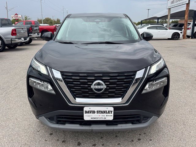Used 2023 Nissan Rogue SV AWD/4WD image 2
