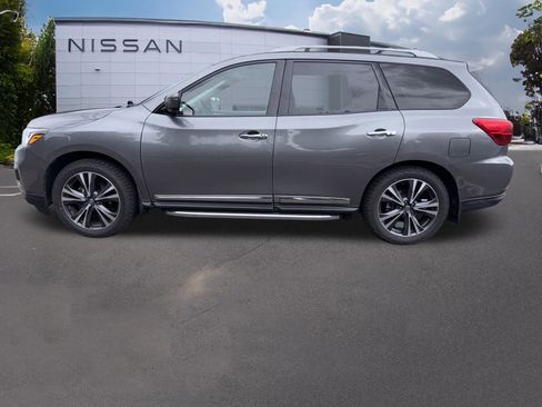 Used 2020 Nissan Pathfinder Platinum w/ Cargo Package AWD/4WD image 2