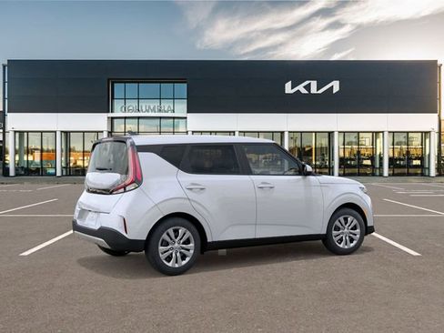 New 2025 Kia Soul LX image 6