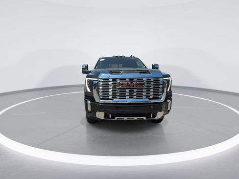 New 2026 GMC Sierra 2500 Denali w/ Denali Reserve Package AWD/4WD image 3
