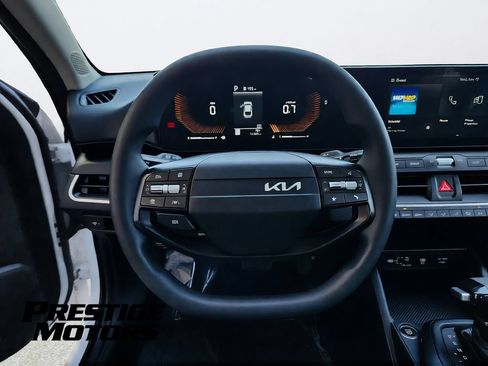 Used 2025 Kia K4 FWD image 22