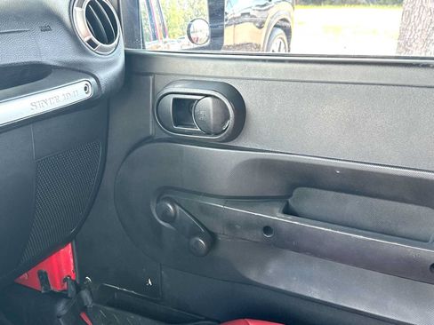 Used 2017 Jeep Wrangler Unlimited Sahara AWD/4WD image 20