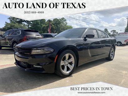 Used 2016 Dodge Charger SXT w/ Navigation & Travel Group
