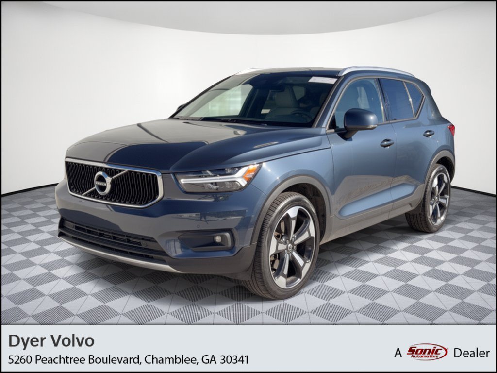 Used 2021 Volvo XC40 T5 Momentum w/ Premium Package AWD/4WD image 1