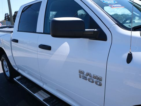 Used 2017 RAM 1500 Express image 18
