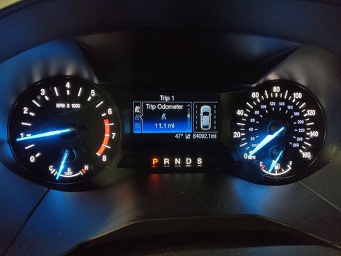 Used 2020 Ford Edge SE image 23