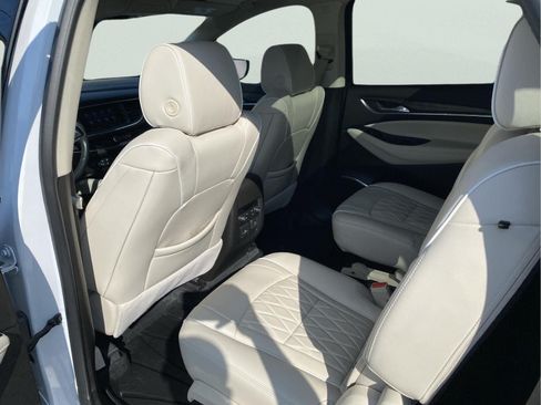 Used 2024 Buick Enclave Avenir w/ Avenir Technology Package AWD/4WD image 25