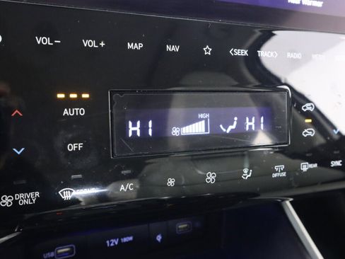 Used 2022 Hyundai Tucson Limited image 21