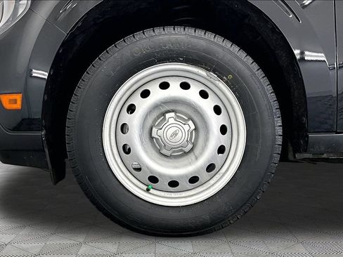 Certified 2025 Ford Maverick XL w/ Equipment Group 102A AWD/4WD image 9