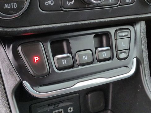 Used 2018 GMC Terrain SLT w/ Preferred Package image 23