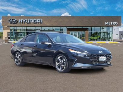 Used 2023 Hyundai Elantra Limited
