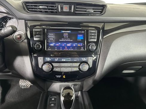 Used 2022 Nissan Rogue Sport SV w/ Technology Package image 21