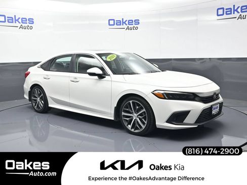 Used 2024 Honda Civic Touring image 1
