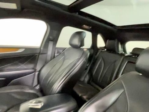 Used 2019 Lincoln MKC Reserve w/ MKC Climate Package AWD/4WD image 17