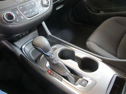 Used 2024 Chevrolet Malibu LT FWD image 31