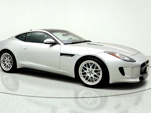 Used 2017 Jaguar F-TYPE S RWD image 3