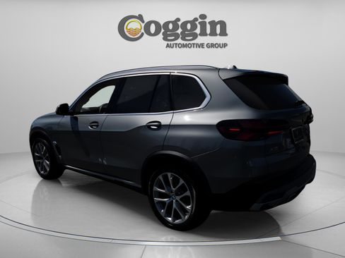 Certified 2024 BMW X5 xDrive40i w/ Premium Package image 4