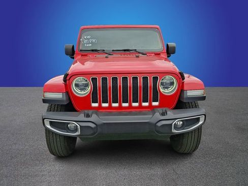 Used 2018 Jeep Wrangler Unlimited Sahara image 2