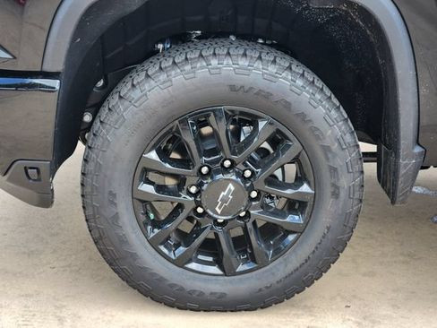 New 2026 Chevrolet Silverado 2500 Custom w/ Custom Value Package AWD/4WD image 18
