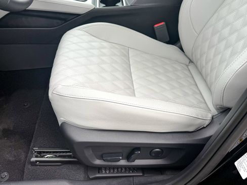 New 2025 Mitsubishi Outlander SEL AWD/4WD image 18