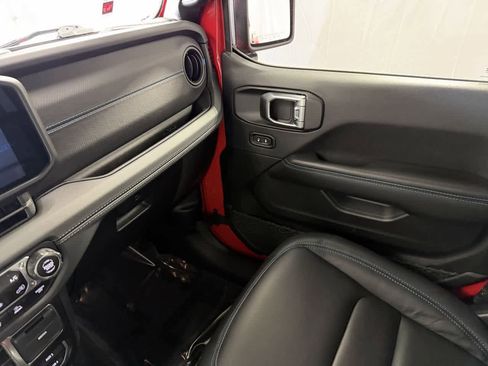 Used 2024 Jeep Wrangler Unlimited Rubicon 4xe image 24