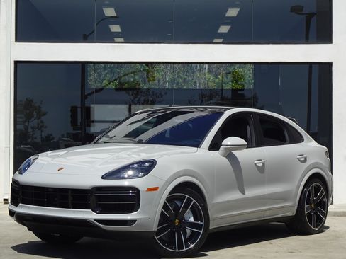 Used 2023 Porsche Cayenne Turbo w/ Premium Package Plus (PI3) AWD/4WD image 10