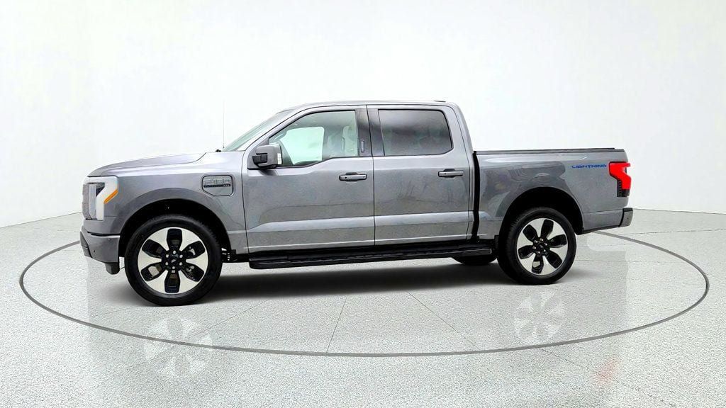 Used 2023 Ford F150 Lightning Platinum AWD/4WD image 8