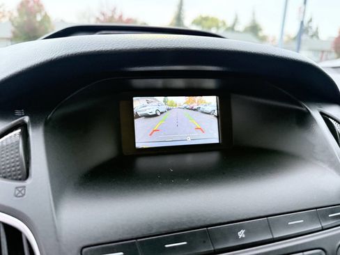 Used 2018 Ford Focus ST image 18