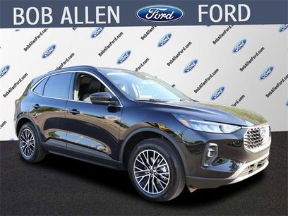 New 2025 Ford Escape SE