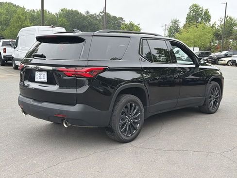 Used 2023 Chevrolet Traverse RS FWD image 12