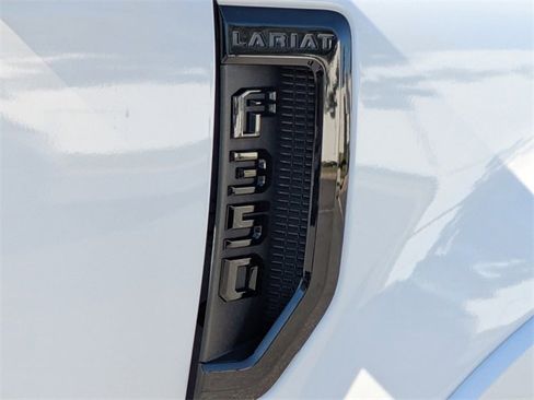 Used 2021 Ford F350 Lariat image 29