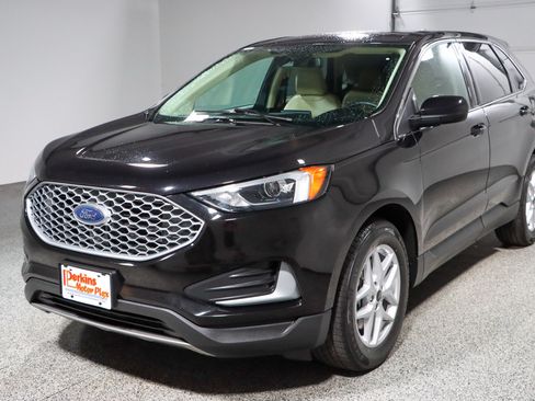 Used 2023 Ford Edge SEL AWD/4WD image 30