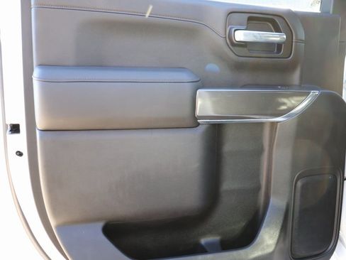 Used 2020 GMC Sierra 1500 AT4 image 16