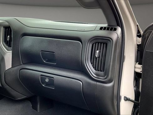 Used 2026 Chevrolet Silverado 1500 Custom AWD/4WD image 31