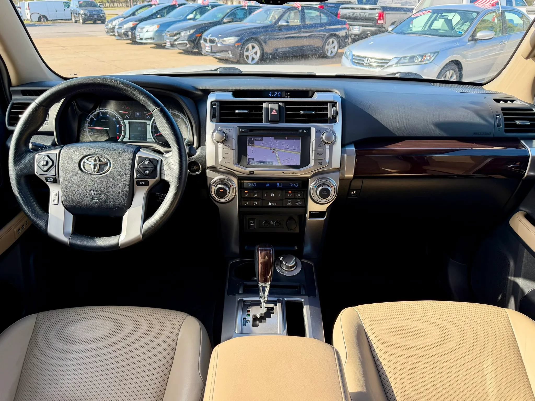 Used 2014 Toyota 4Runner Limited AWD/4WD image 13