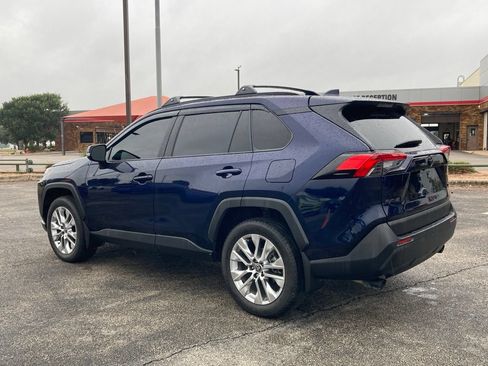 Used 2025 Toyota RAV4 XLE Premium FWD image 6