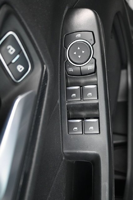 Certified 2025 Ford Escape ST-Line AWD/4WD image 7
