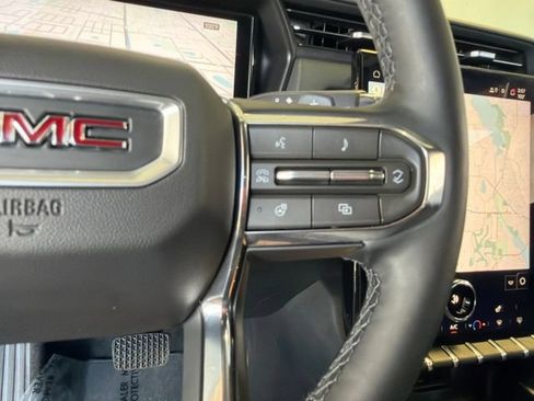 New 2026 GMC Terrain Elevation w/ Technology Package II FWD image 25
